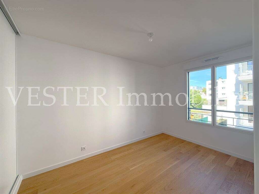 Appartement à SURESNES