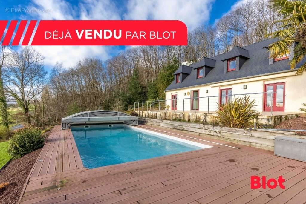 Maison à MONTREUIL-LE-GAST