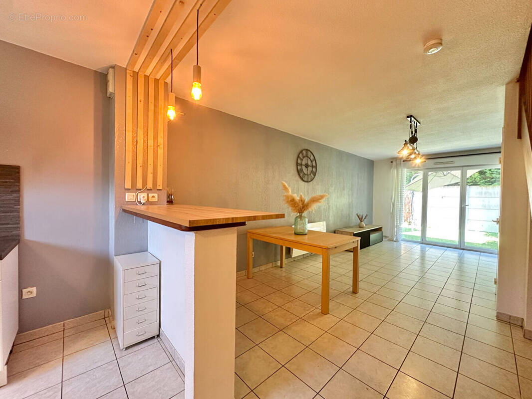 Appartement à SAINT-PIERRE-DU-MONT