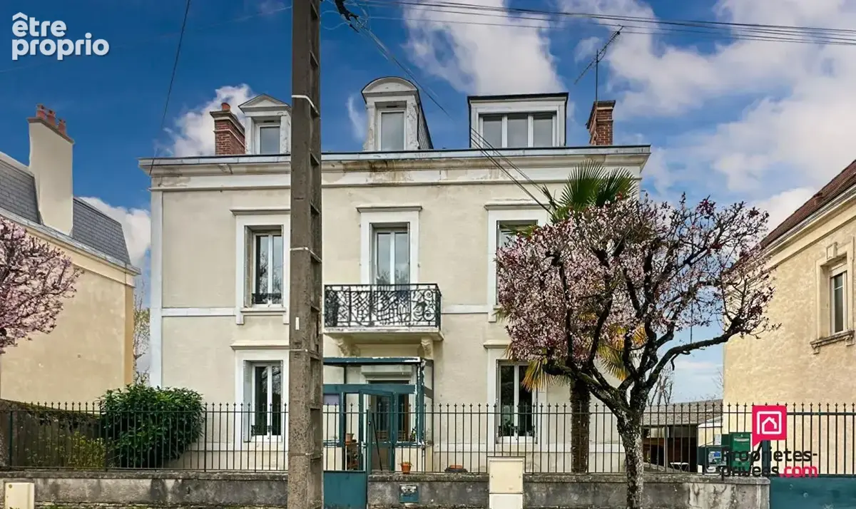 Maison à AVALLON