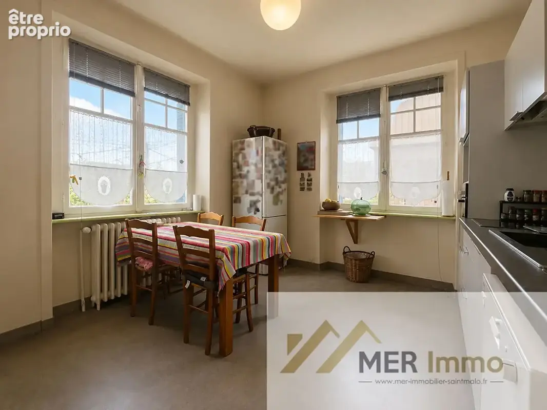 DINAN CENTRE - EXCLUSIVITE MER IMMOBILIER - Le charme d'une maison familiale au coeur d'un magnifique jardin arboré de plus de 1 - photo 3