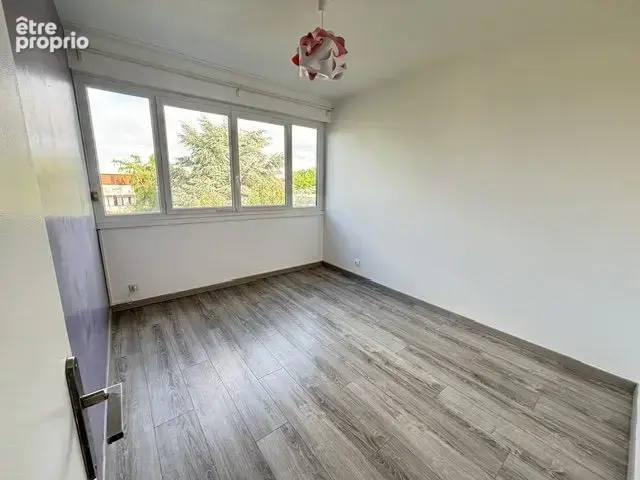 Appartement 5 pièces 88 m² à vendre à Fontenay-Le-Fleury (78330) - photo 7