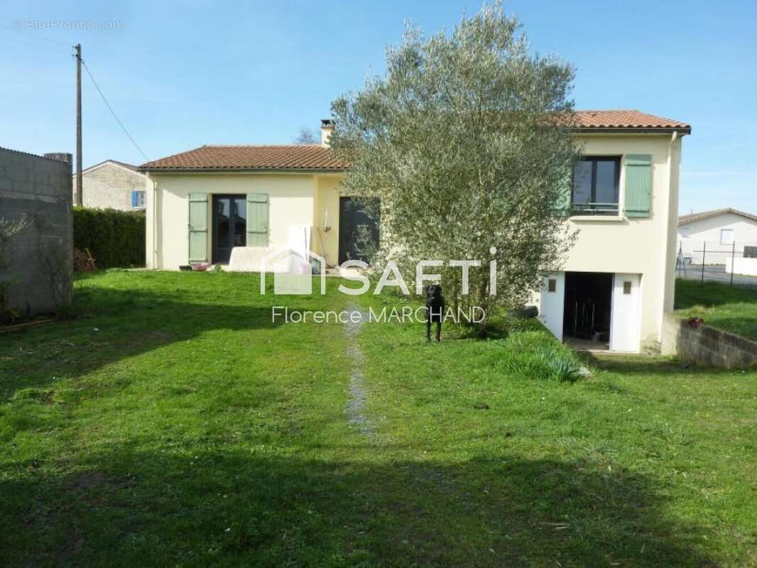 Photo 6 - Maison à LA RONDE