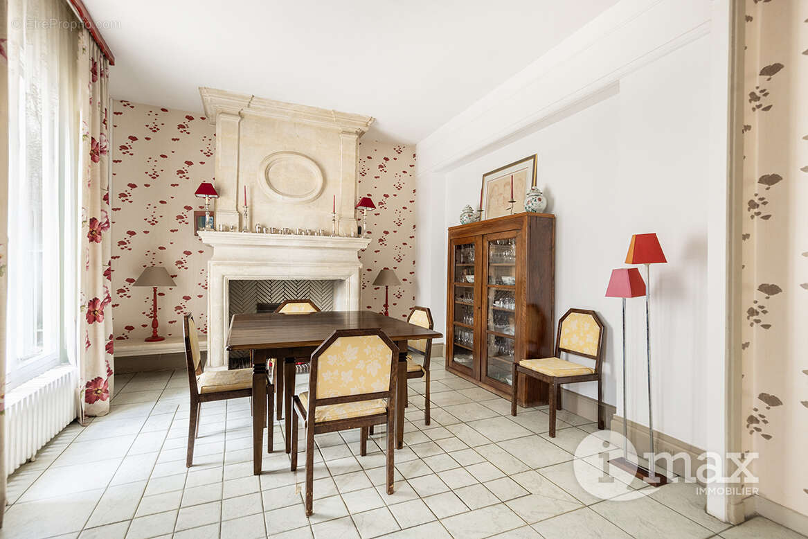 Maison à ASNIERES-SUR-SEINE