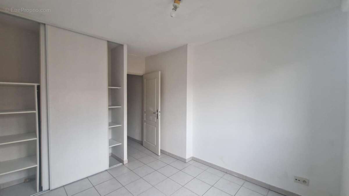 Appartement à MEZE