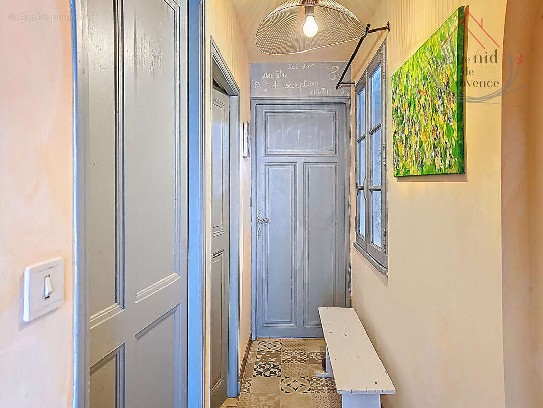 Appartement à FONTAINE-DE-VAUCLUSE