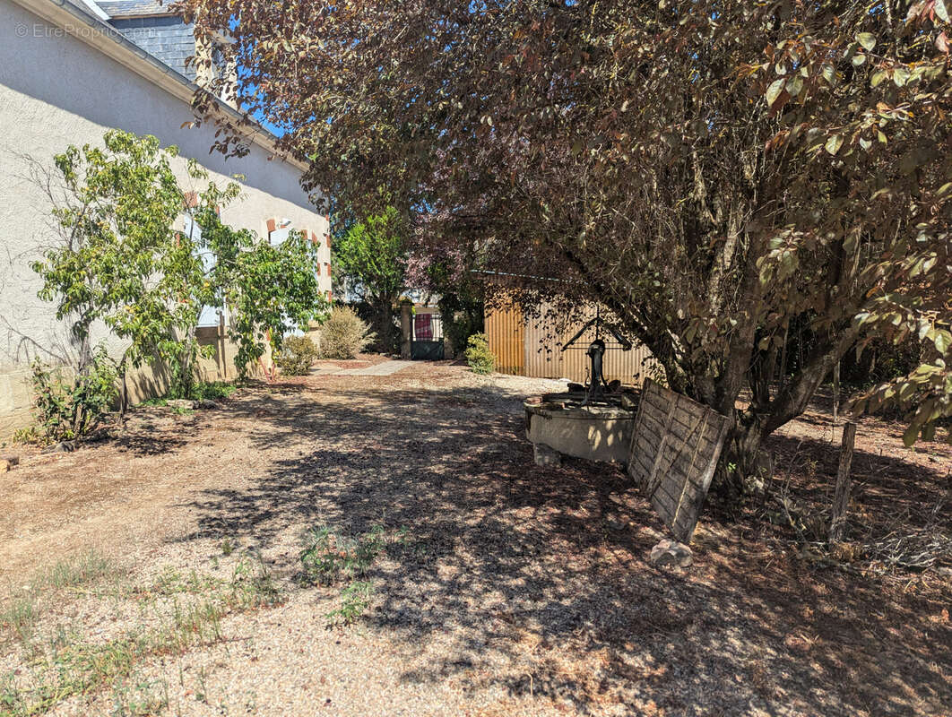 Maison de ville avec dépendances et jardin ! - photo 20