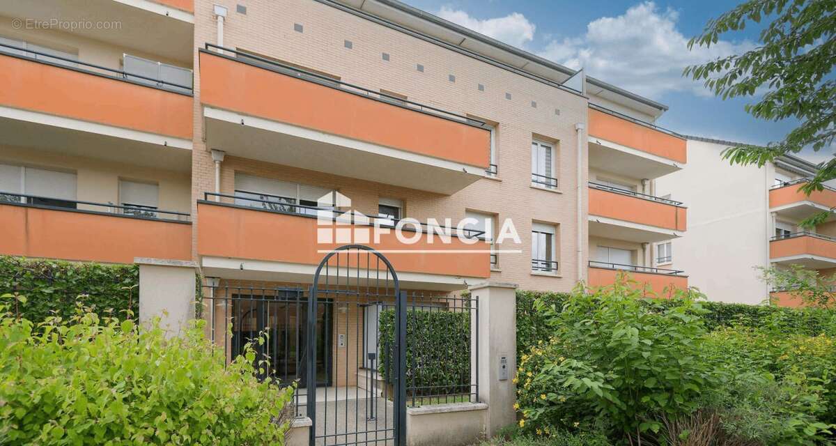 Appartement à SAINT-PIERRE-DU-PERRAY