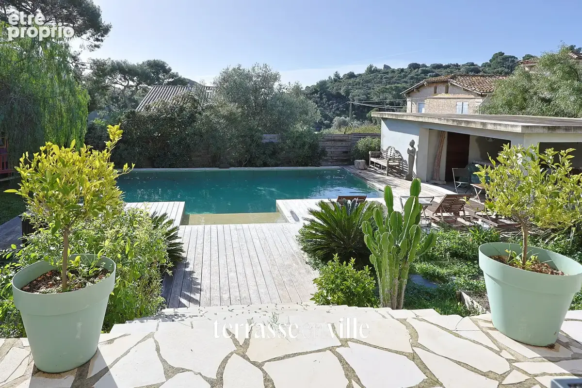 La ciotat - figuerolles - maison familiale - t6 - 204 m2 + t2 40 m2 - piscine - parcelle 1041m2 - vue mer - 1 - photo 31