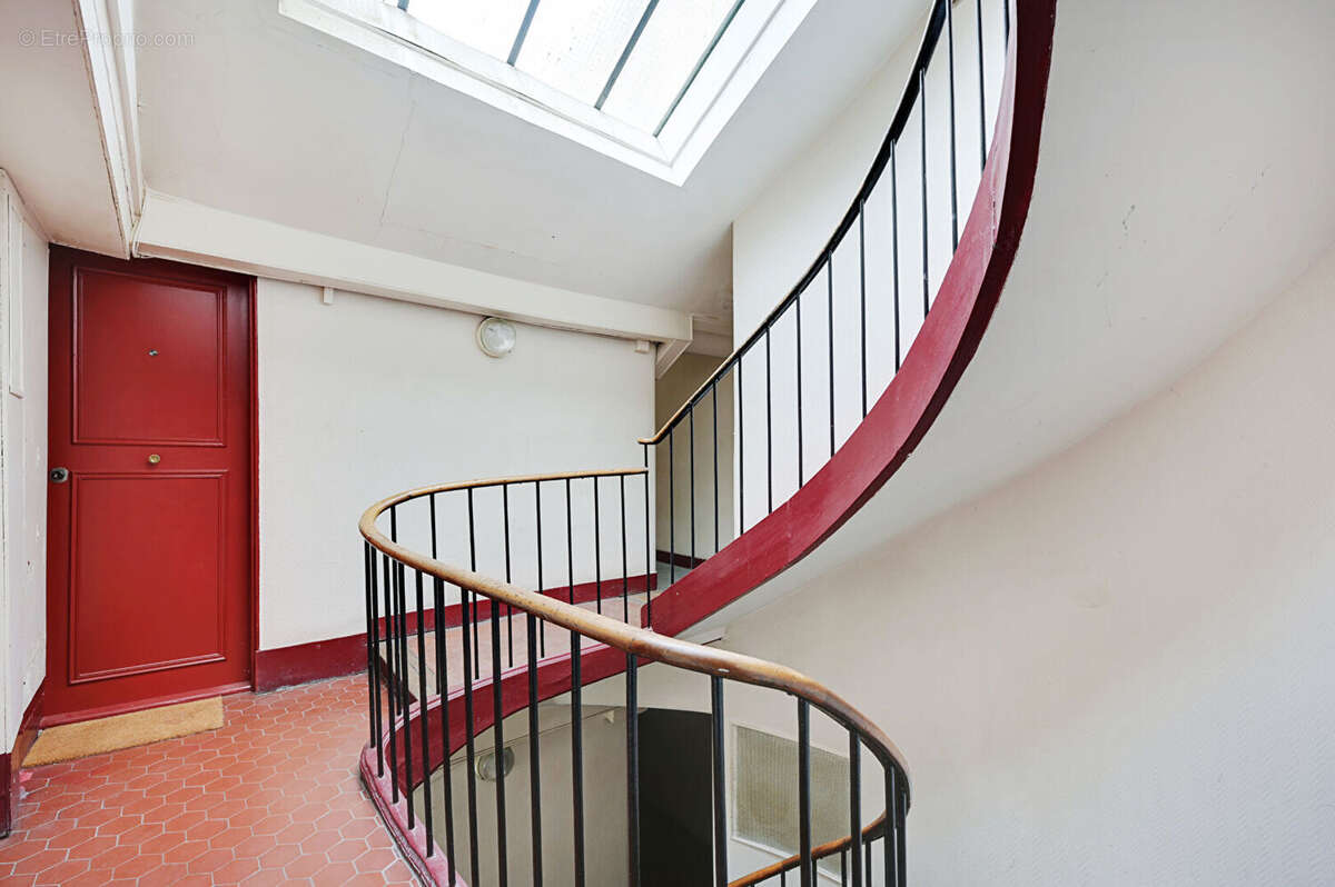 Appartement à PARIS-10E