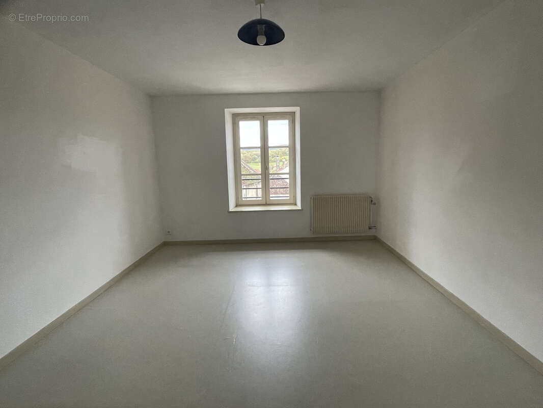 Appartement à SAINT-LOTHAIN