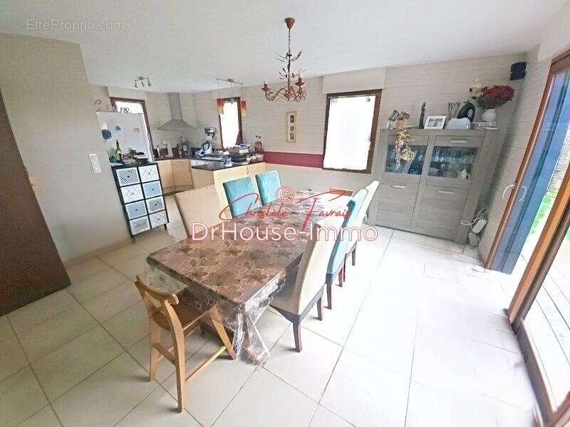 Maison à LES LOGES-MARCHIS