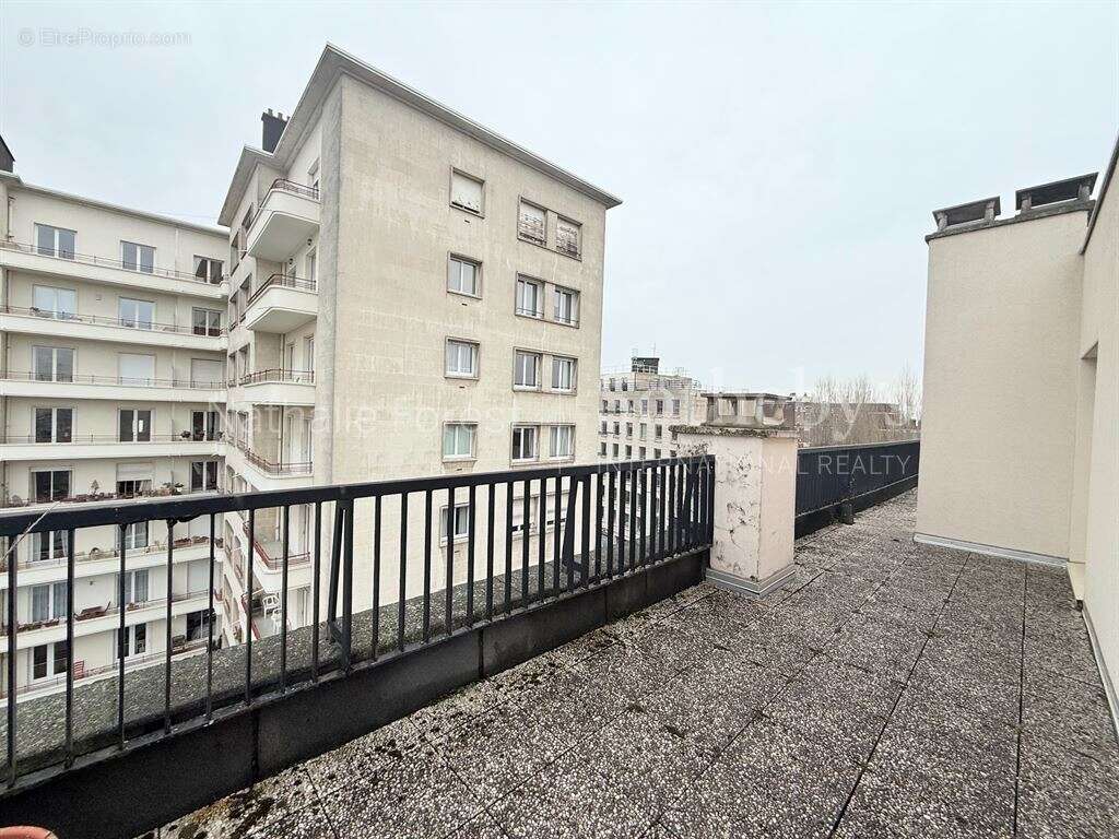 Appartement à LA MADELEINE