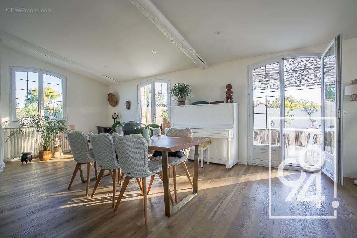 Appartement à AIX-EN-PROVENCE