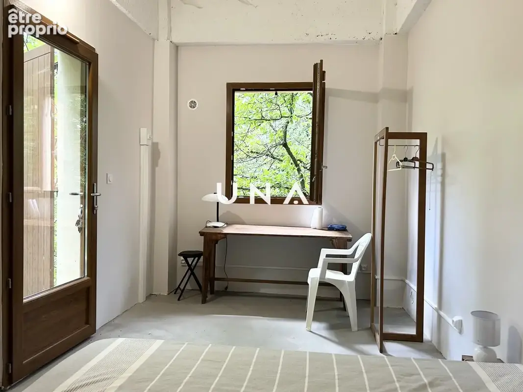 Propriété authentique avec jardin et piscine - photo 21