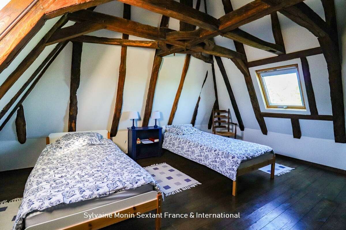 Charmante maison en pierre rénovée avec piscine et vue dégagée - photo 15