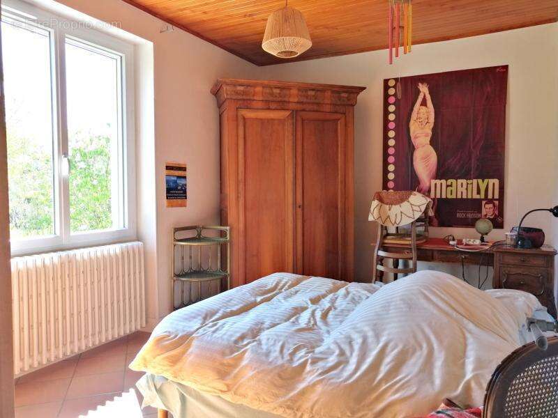 Maison à SAINTE-LIVRADE-SUR-LOT