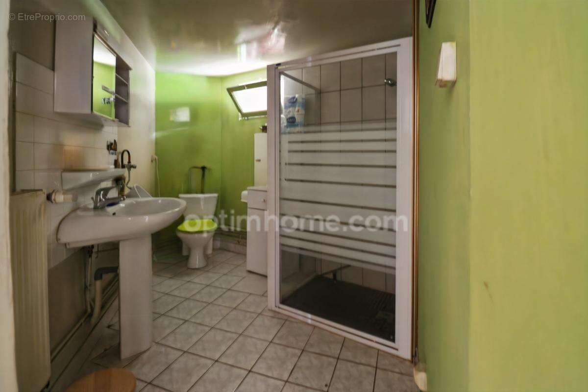 Maison de Ville sur deux niveaux - 3 pièces - 2 chambres  - Dépendance - Garage - Terrain 609 m²  - 87210 LE DORAT - photo 8