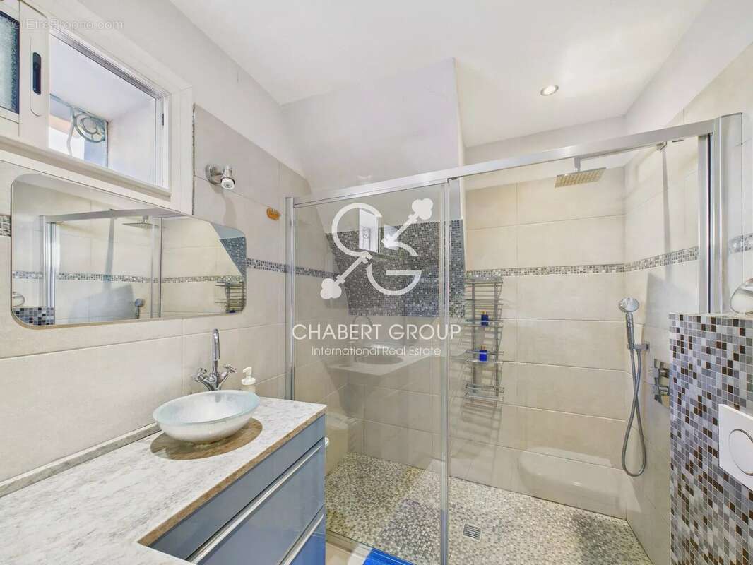 Appartement à VILLEFRANCHE-SUR-MER