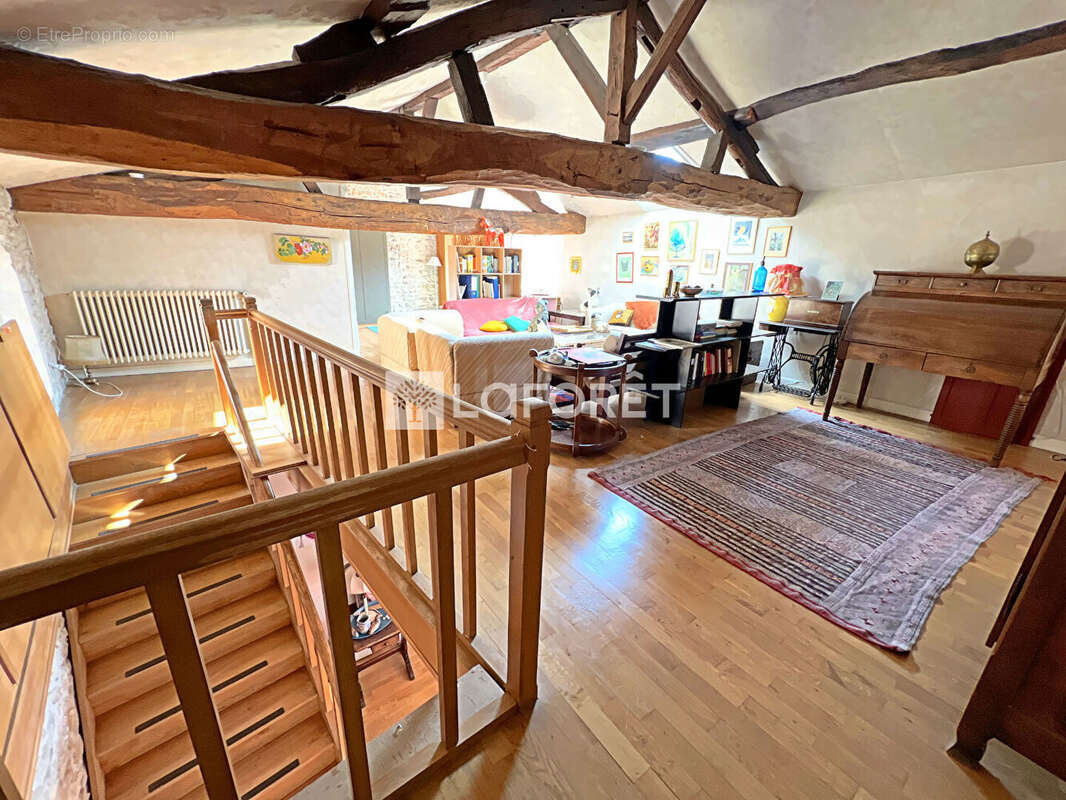 Maison Davayé 8 pièces 178 m2 - photo 11