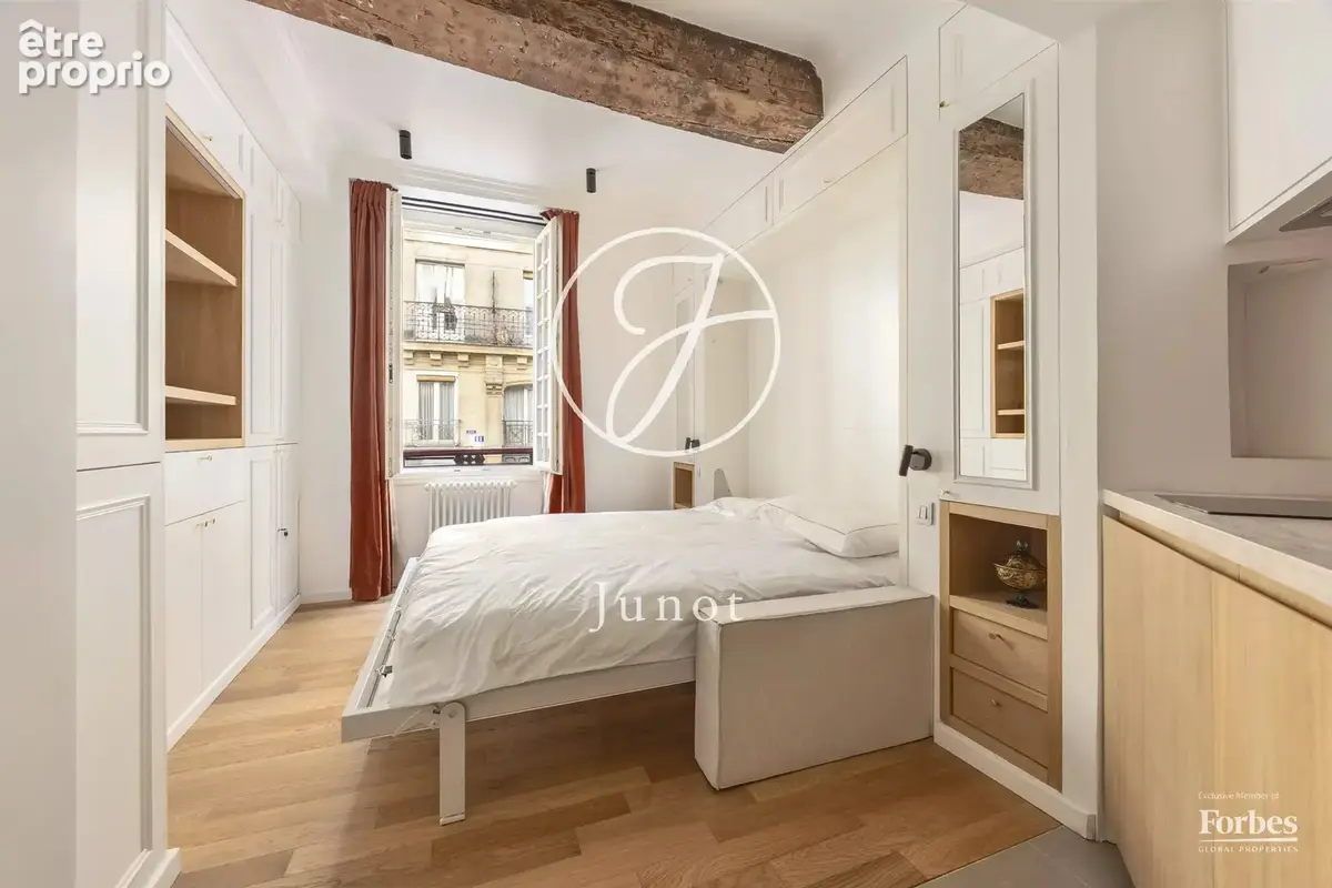 Paris 4e - PLACE DES VOSGES / TOURNELLES - Studio - 1 pièce - 14,31m² Carrez - photo 2