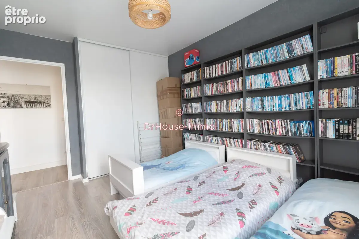 Appartement 4 pièces 85 m² à vendre à Trappes (78190) - photo 8