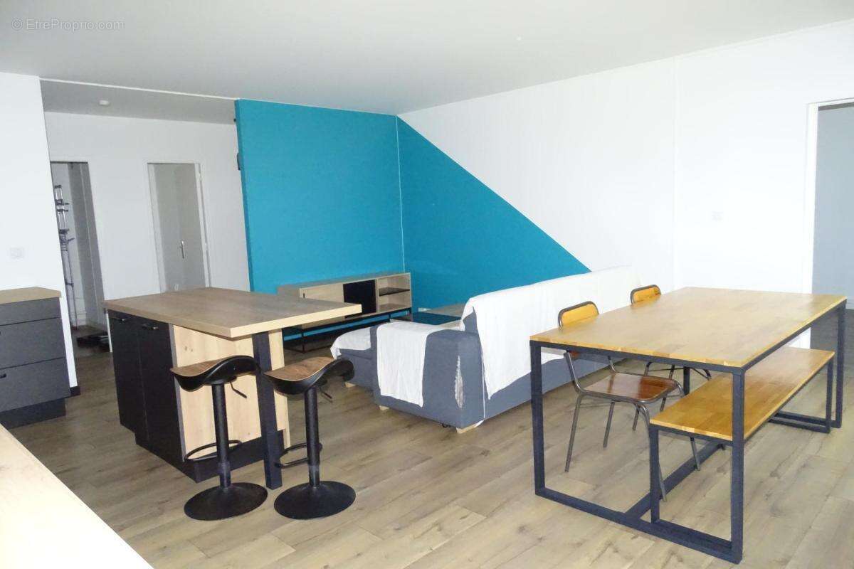 Appartement à FOUGERES