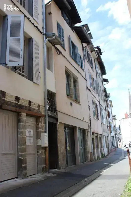 Maison Immeuble XVIIe avec jardin et petite boutique - photo 17