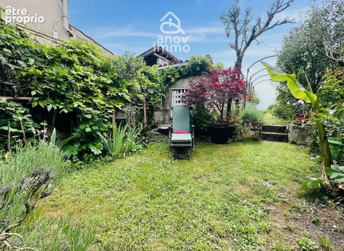 Maison de charme avec jardin intime, terrasse et atelier   E - photo 16