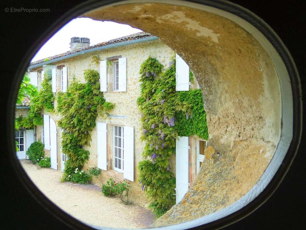 Magnifique manoir en position dominante avec piscine - photo 26