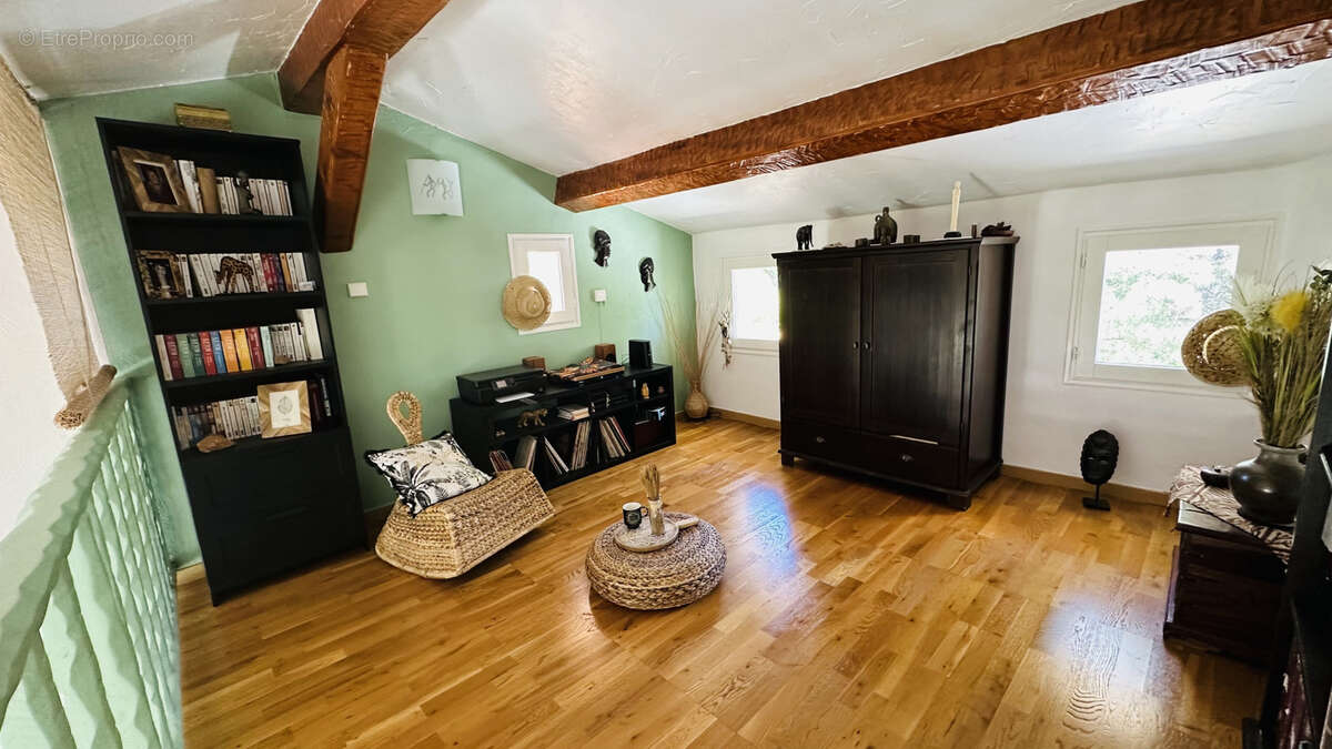 Maison à SAINT-MAXIMIN-LA-SAINTE-BAUME