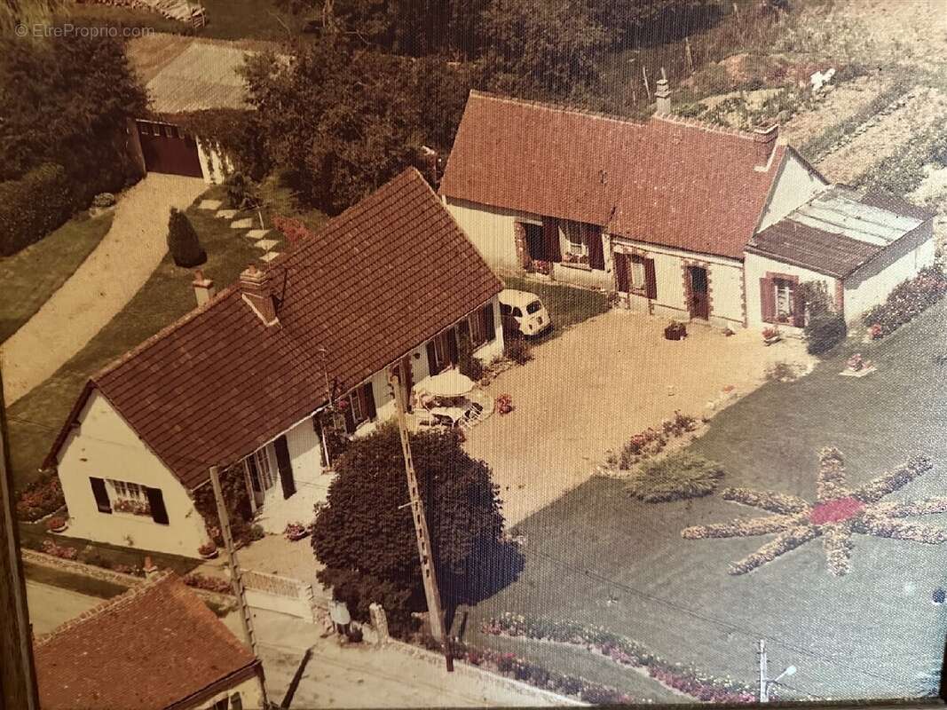 Maison à CHATEAUNEUF-EN-THYMERAIS