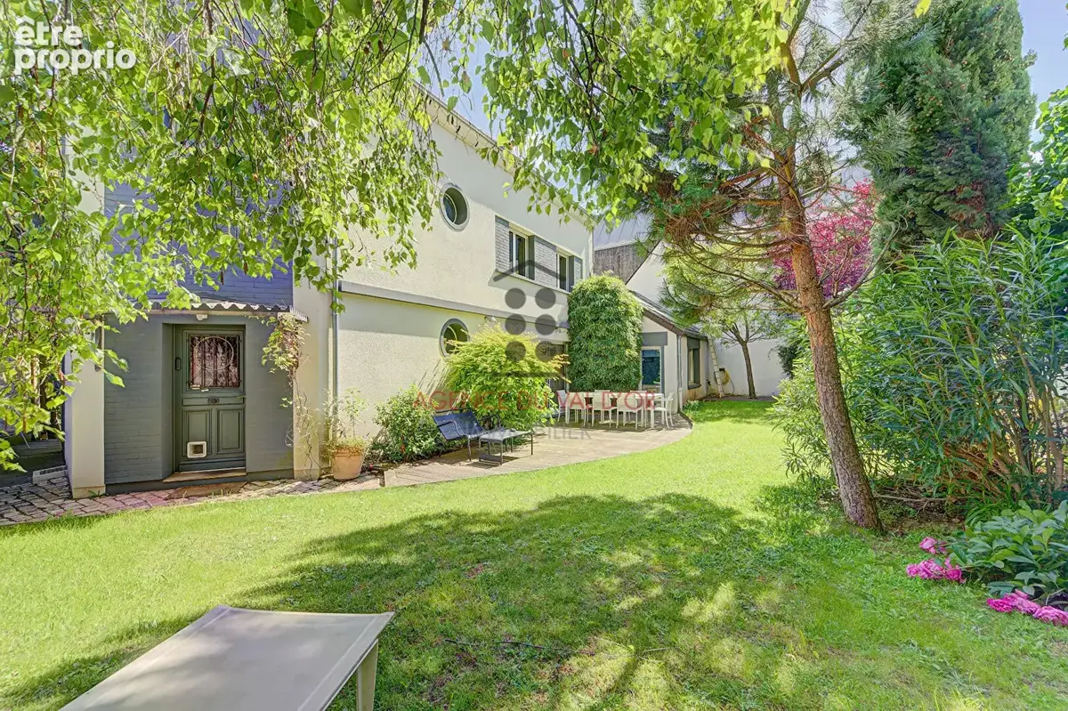 Maison Suresnes / 7 pièces 195 m2 (260 m2 au sol) / Liberté - Bon état avec Jardin intimiste - photo 5