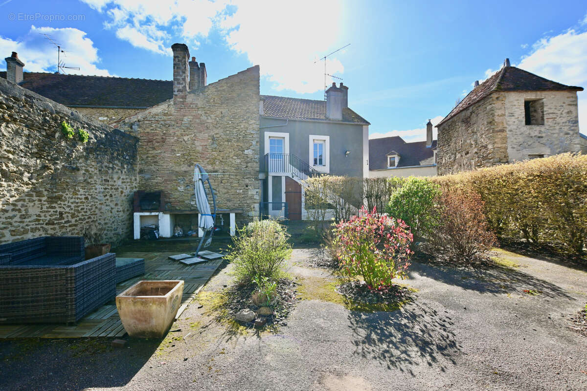 Maison à SAUVIGNY-LE-BOIS