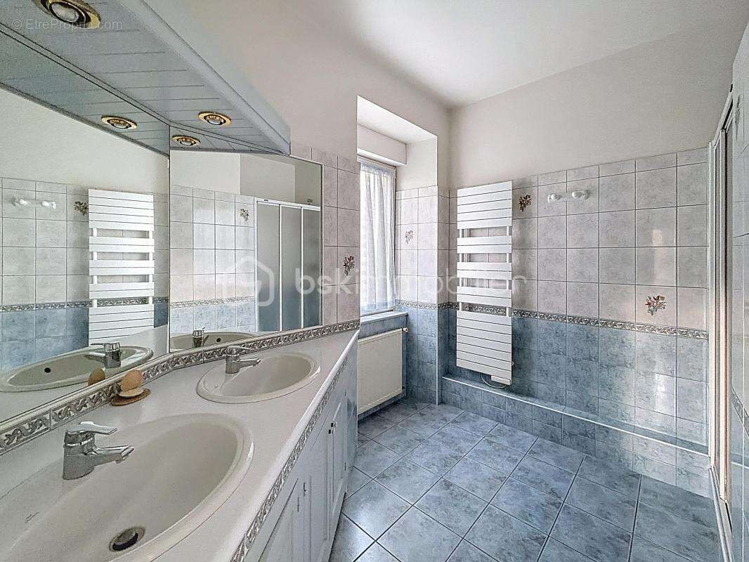 Maison à LANDIVISIAU