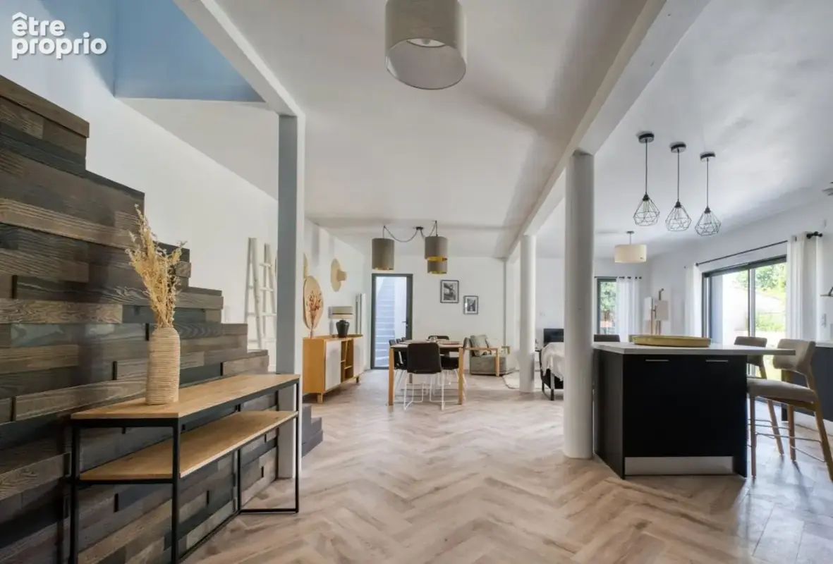 Maison 6 pièces 169 m² à vendre à La Rochelle (17000) - photo 2