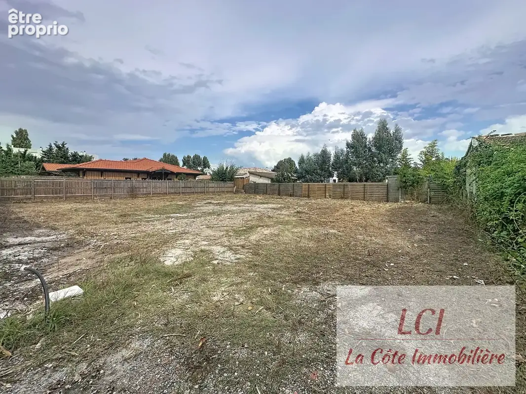 La Teste, Proche commodités, Terrain viabilisé de 600m2. - photo 2
