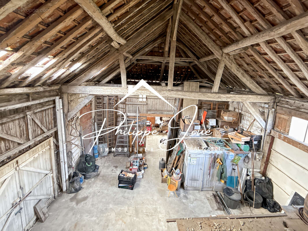 Maison à VILLENEUVE-L'ARCHEVEQUE