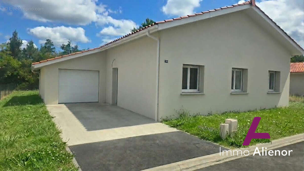 Maison à AUREILHAN