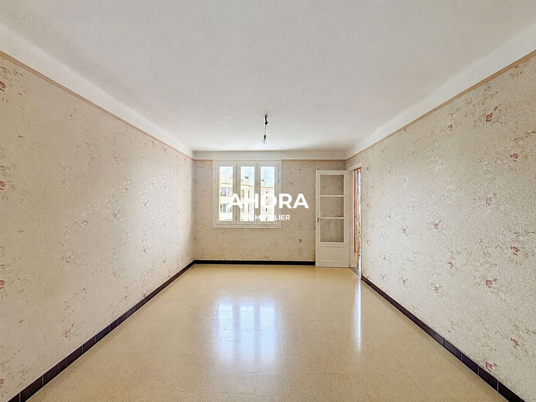 Appartement à MARSEILLE-9E