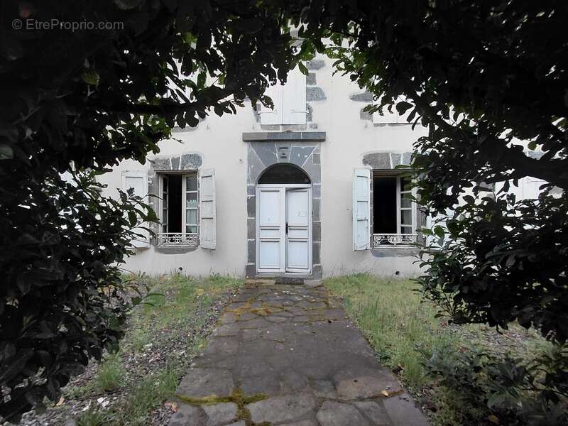 Maison à SAINT-PAUL-DES-LANDES