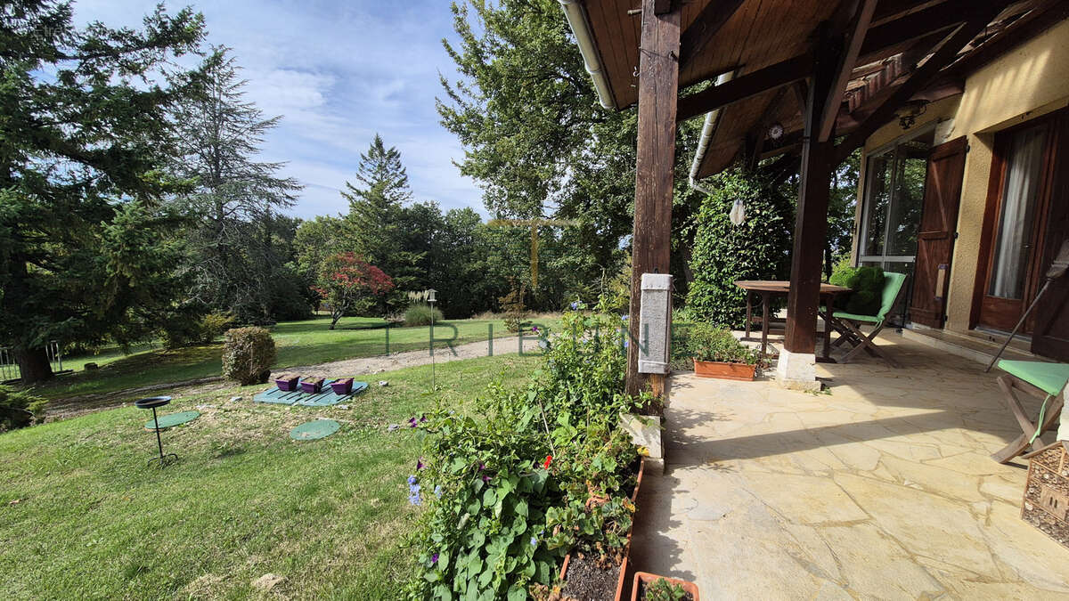 Maison à LAROQUE-TIMBAUT