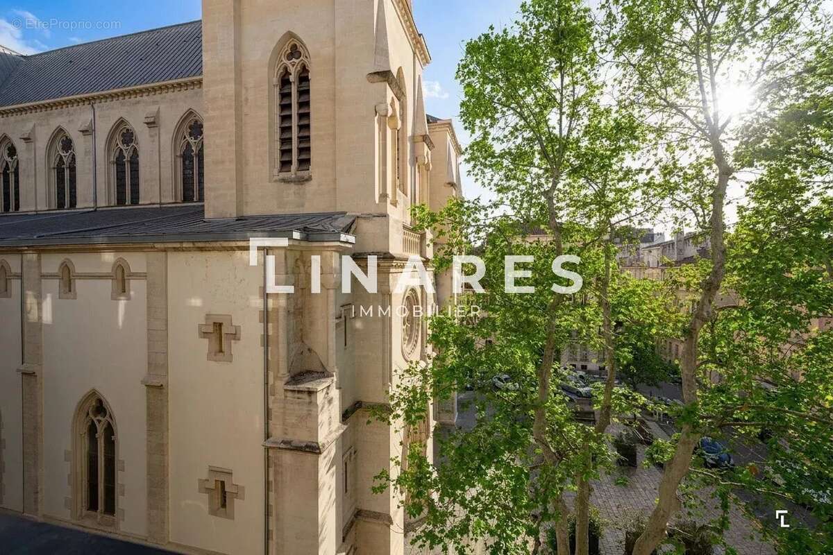 Appartement à MARSEILLE-5E