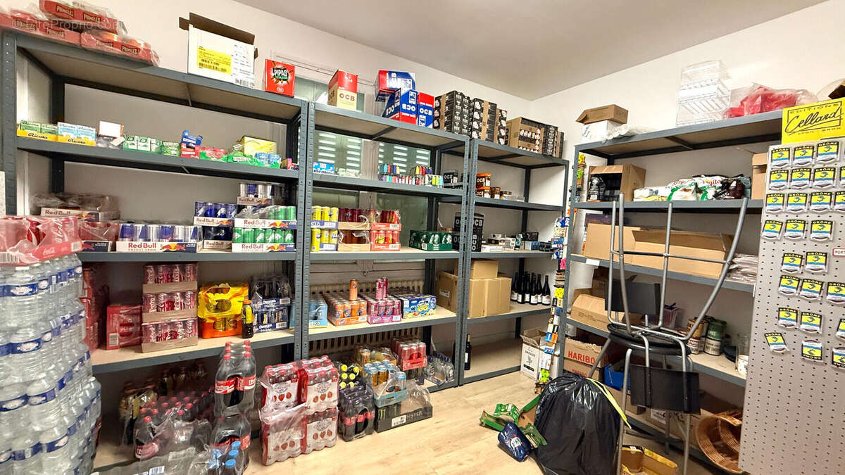 Commerce à PORTES-LES-VALENCE