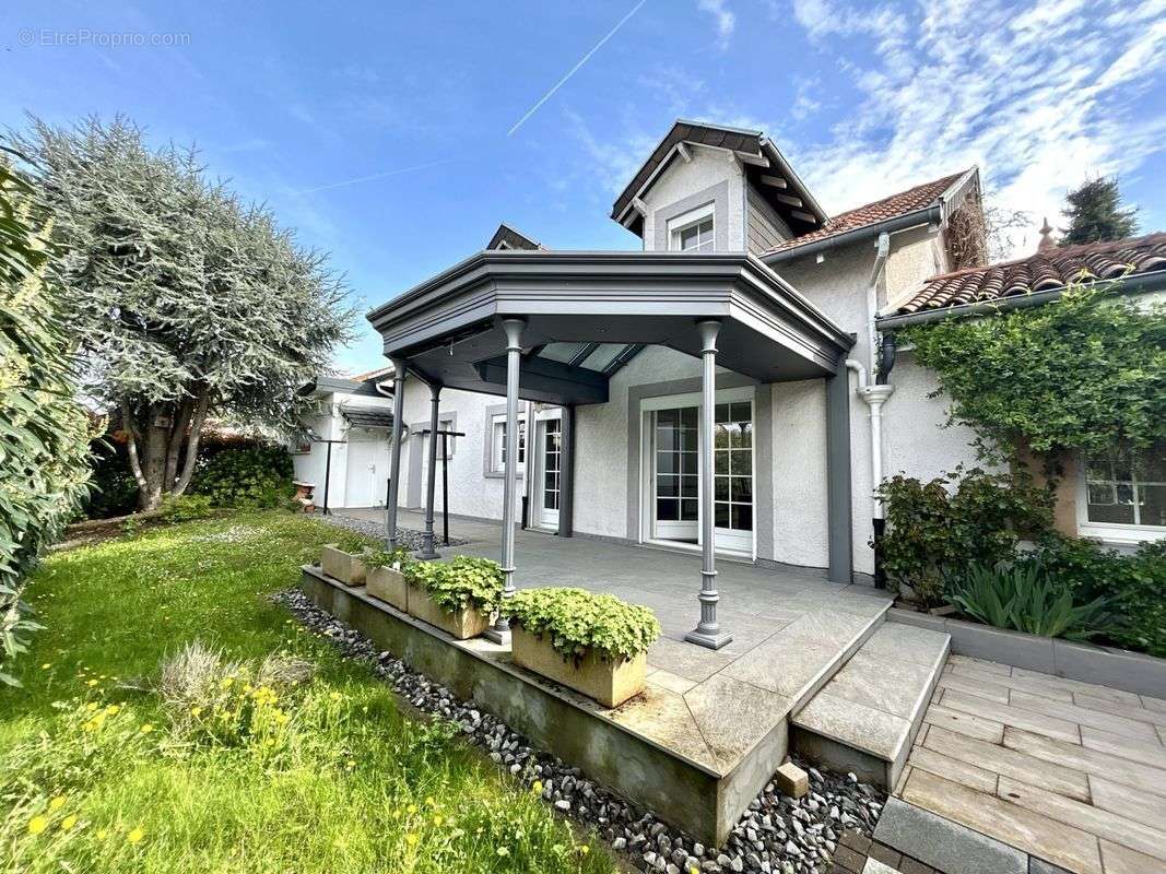 Villa 6 Pieces Au Cachet Incroyable - photo 5