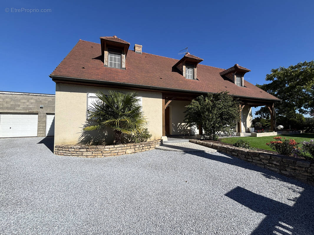 Maison à BEAUNE