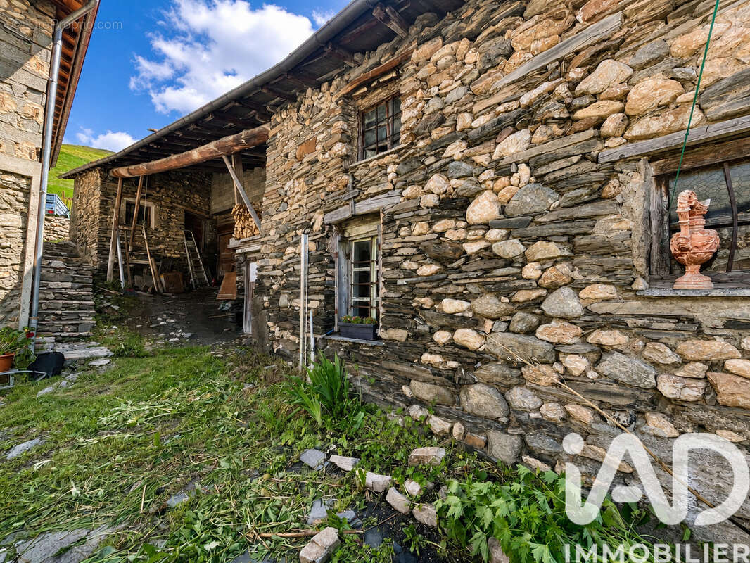 Photo 2 - Maison à BESSE