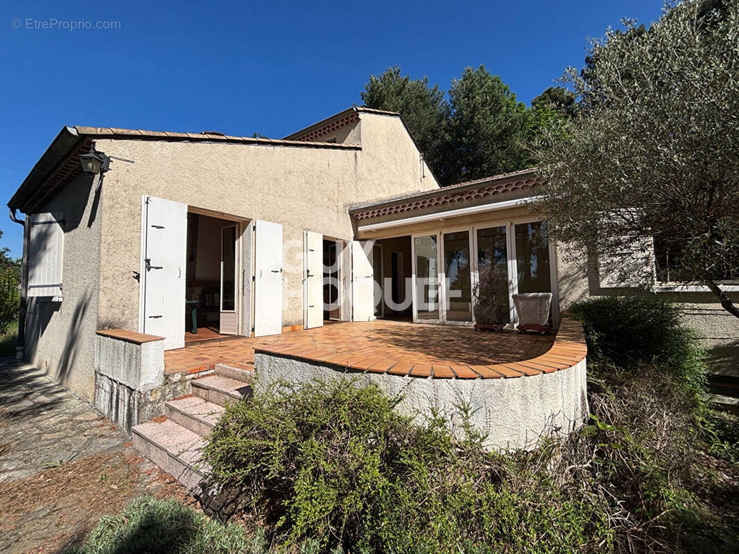 Maison à UCEL