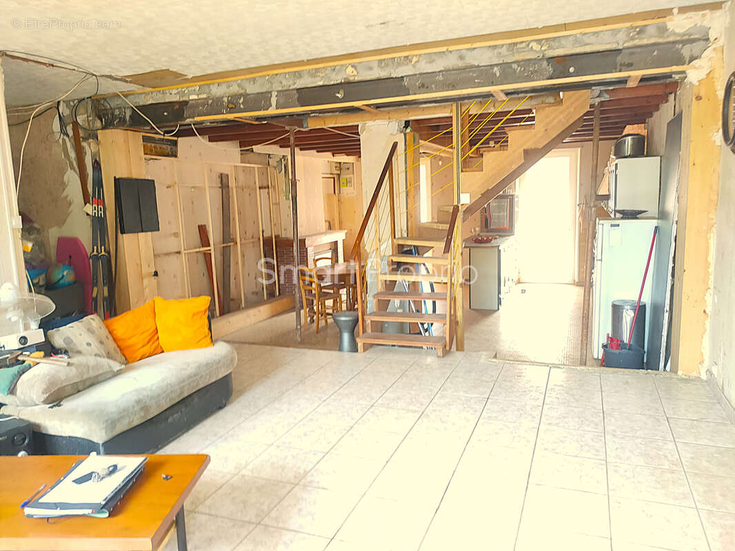 Maison de ville ancienne  97m2 - grand garage- saint-mariens - photo 2