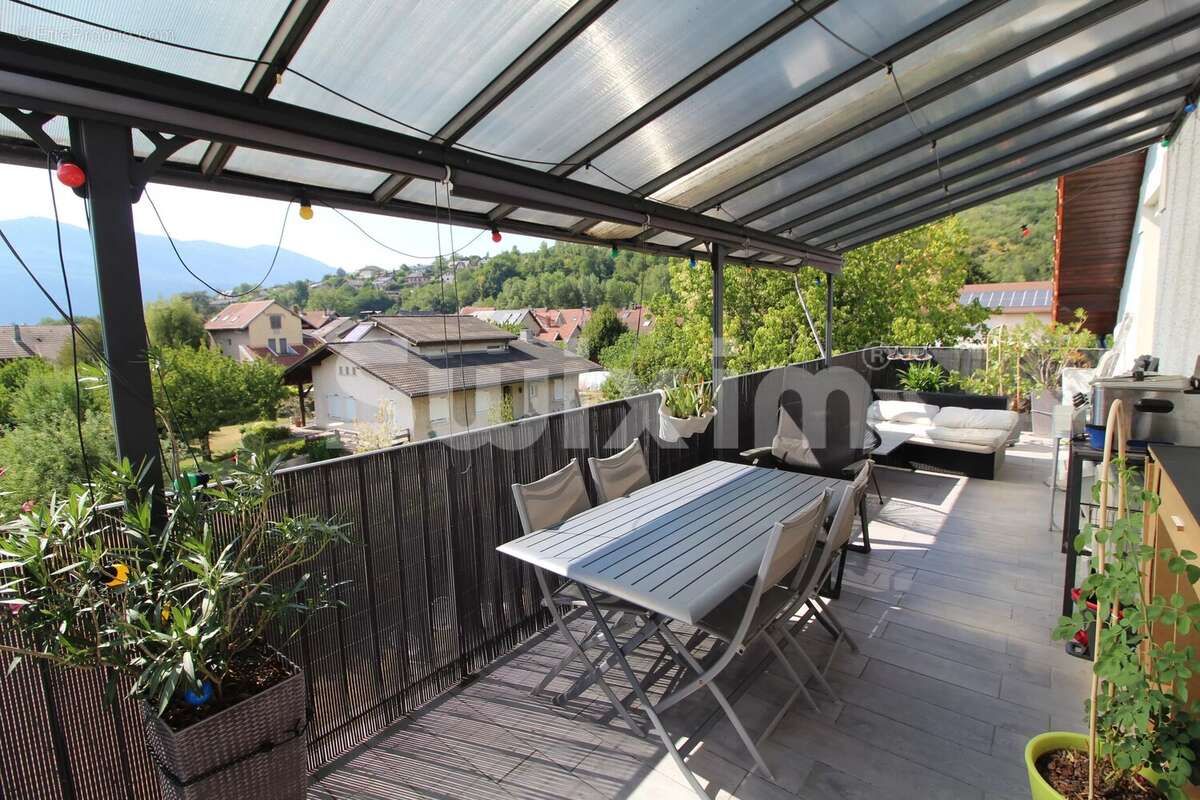 Aix-les-bains - beau t4 avec terrasse entre ville et lac - photo 4